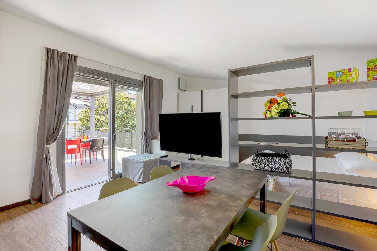 סאלו Villa Donne Del Lago Vittoria מראה חיצוני תמונה